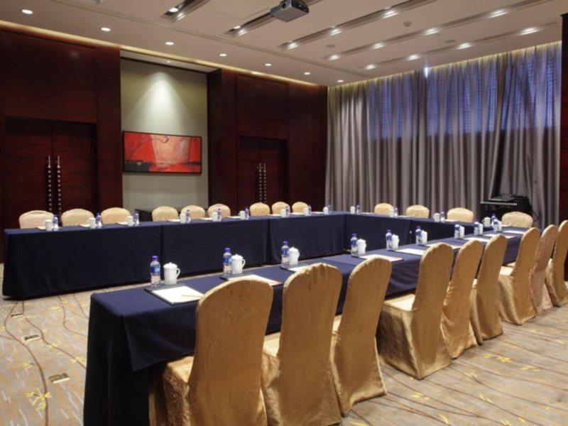 The Qube Hotel Shanghai -Close To Pudong International Airport And Disney Land Extérieur photo