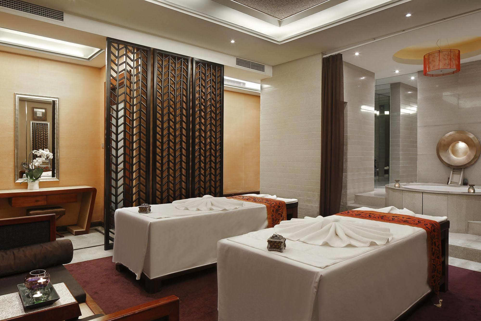 The Qube Hotel Shanghai -Close To Pudong International Airport And Disney Land Extérieur photo