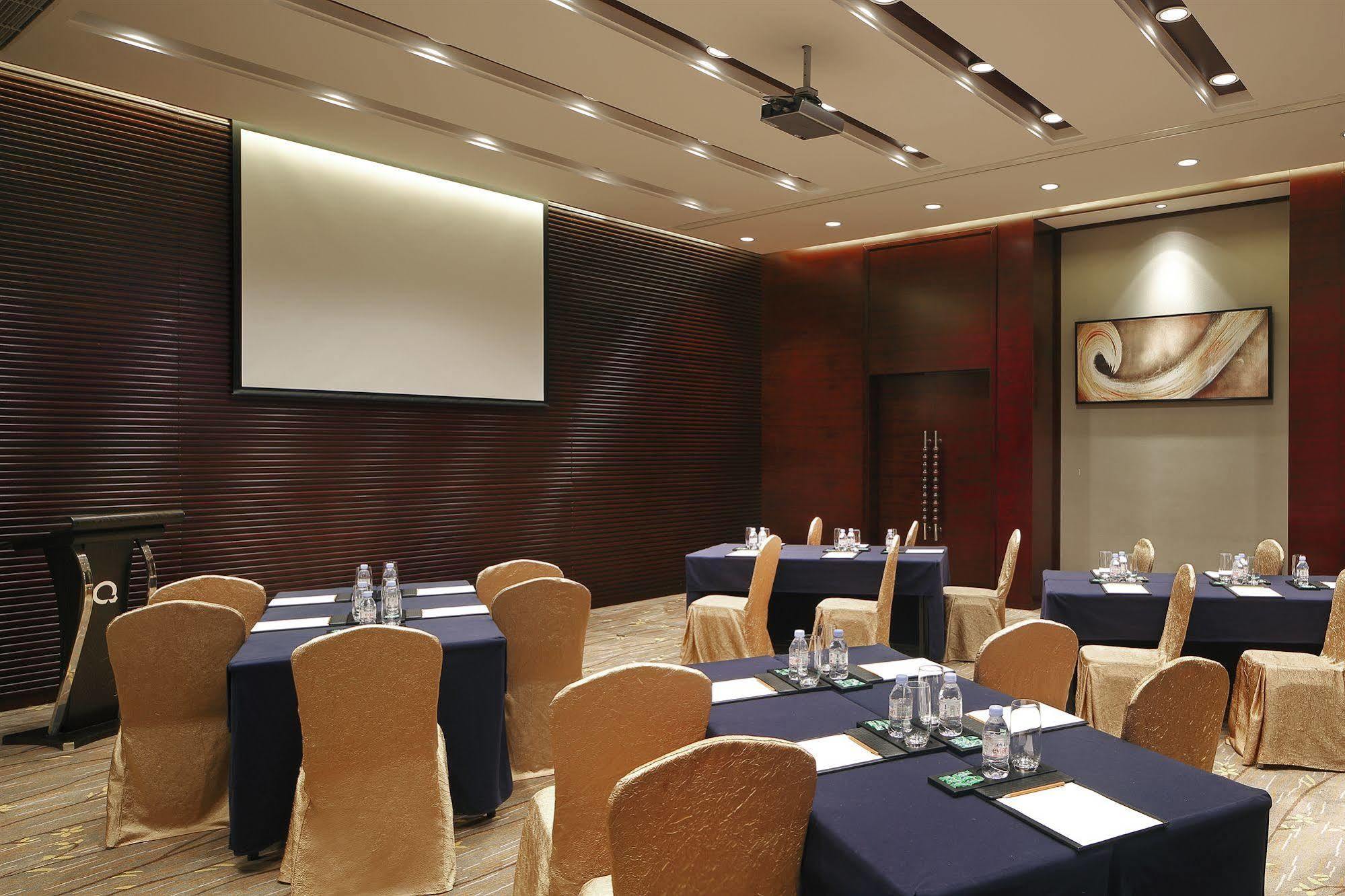 The Qube Hotel Shanghai -Close To Pudong International Airport And Disney Land Extérieur photo
